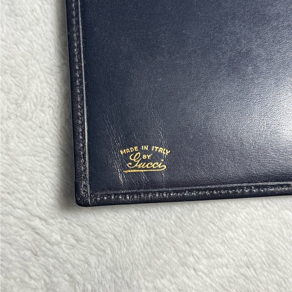 Authentic GUCCI GG Supreme Canvas Billfold - Picture 4 of 9